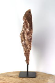 Roze amethist op standaard - 925 gram.