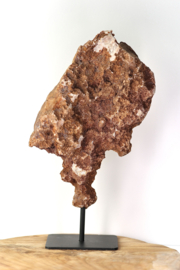 Roze amethist op standaard - 925 gram.