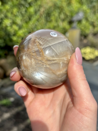 Maansteen bol 429 gram, Nr 134