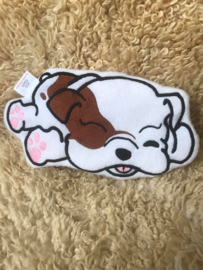 Engelse Bull dog liggend 1