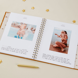 My Baby Book || Regenboog