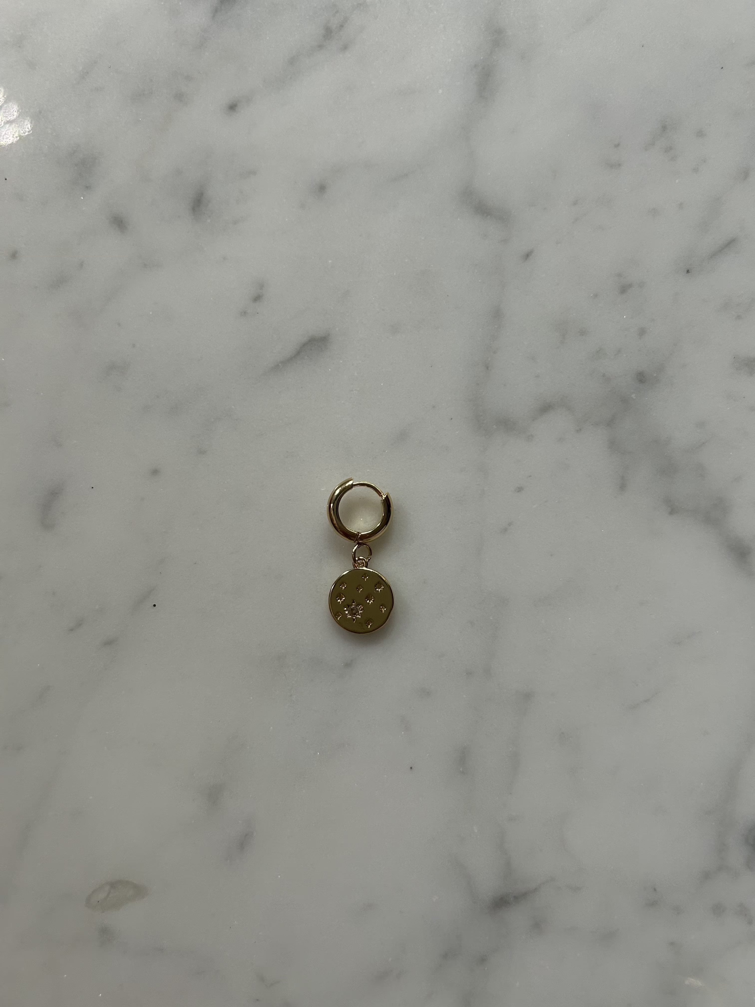 Golden sparkle coin