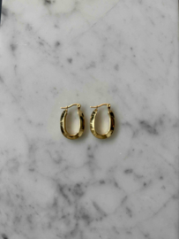 Golden classic oval hoops