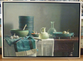 Henk Helmantel "Romeins glas en chinese rok op spaanse tafel"