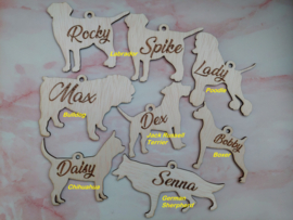 Houten honden hanger gepersonaliseerd met naam