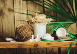 Sabaaydi Kokosstempelmassage Met kokos scrub