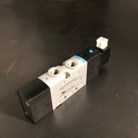 Pneumatic valve single