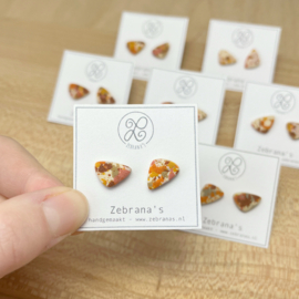 Confetti oorknopjes in mooie herfstkleuren, handgemaakt van klei (met rvs oorstekers)