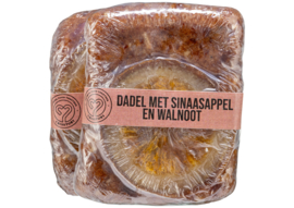 Fruitbroodje Dadel-walnoot-sinaasappel