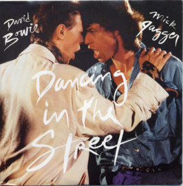 David Bowie And Mick Jagger – Dancing In The Street (1985)