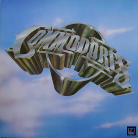 Commodores – Zoom (1977)