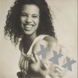 Neneh Cherry – Kisses On The Wind (1989)