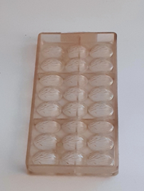 nr 0022 8X3 BONBON HALVE WALNOOT " MAGANZAFORM 6587 4 PER ALIMENTI"
