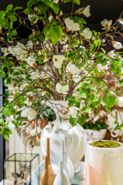 Bloemstuk naturel wit-groen