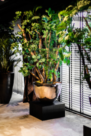 Groots bloemstuk diverse planten