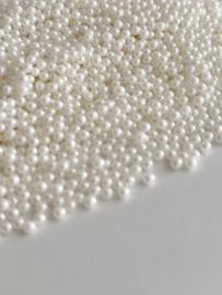 White pearl sprinkles 4mm