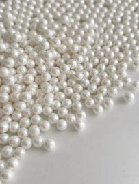 White pearl sprinkles 7mm