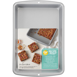 Wilton Oblong cake pan 33-22,9 cm