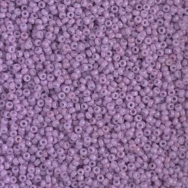 Miyuki rocailles 15-4486 Duracoat Opaque Crocus (5 gram)