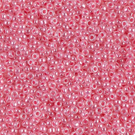 Miyuki  Rocaille 8-0535 Carnation Pink Ceylon 10 gram - € 1,00