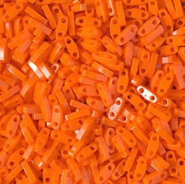 Miyuki Quarter Tila 0406 Orange Opaque 5 gram