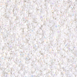 Miyuki delica 11/0 DB0202 White Pearl AB ( 5 gram)