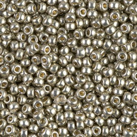 Miyuki rocailles 8-4221 Light Pewter Duracoat Galvanized (50 gram)