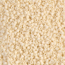 Miyuki delica 11/0 DB-0762 Opaque Matte Dark Cream ( 5 gram)