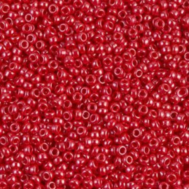 Miyuki  Rocaille 11-0426 Opaque Red Luster 10 gram - € 1,00