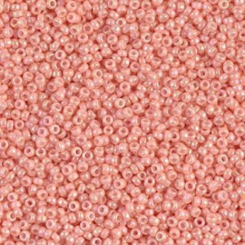 Miyuki rocailles 15-0596 Opaque Tea Rose Luster Opal (5 gram)