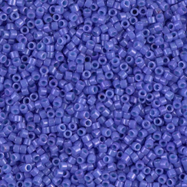 DB0797 – 11/0 Miyuki Delica Beads, Frosted Opaque Hunter Green