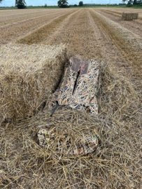 Layout blind wetland camouflage