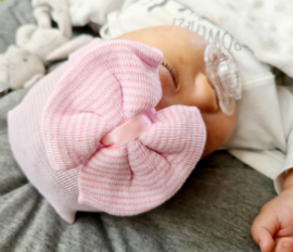 Beanie newborn met Strik - roze -