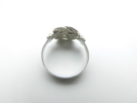 Zilveren mattenklopper ring