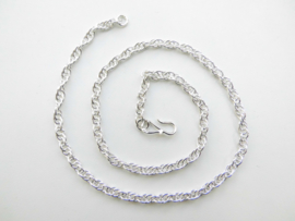 Zilveren baby tarate ketting.