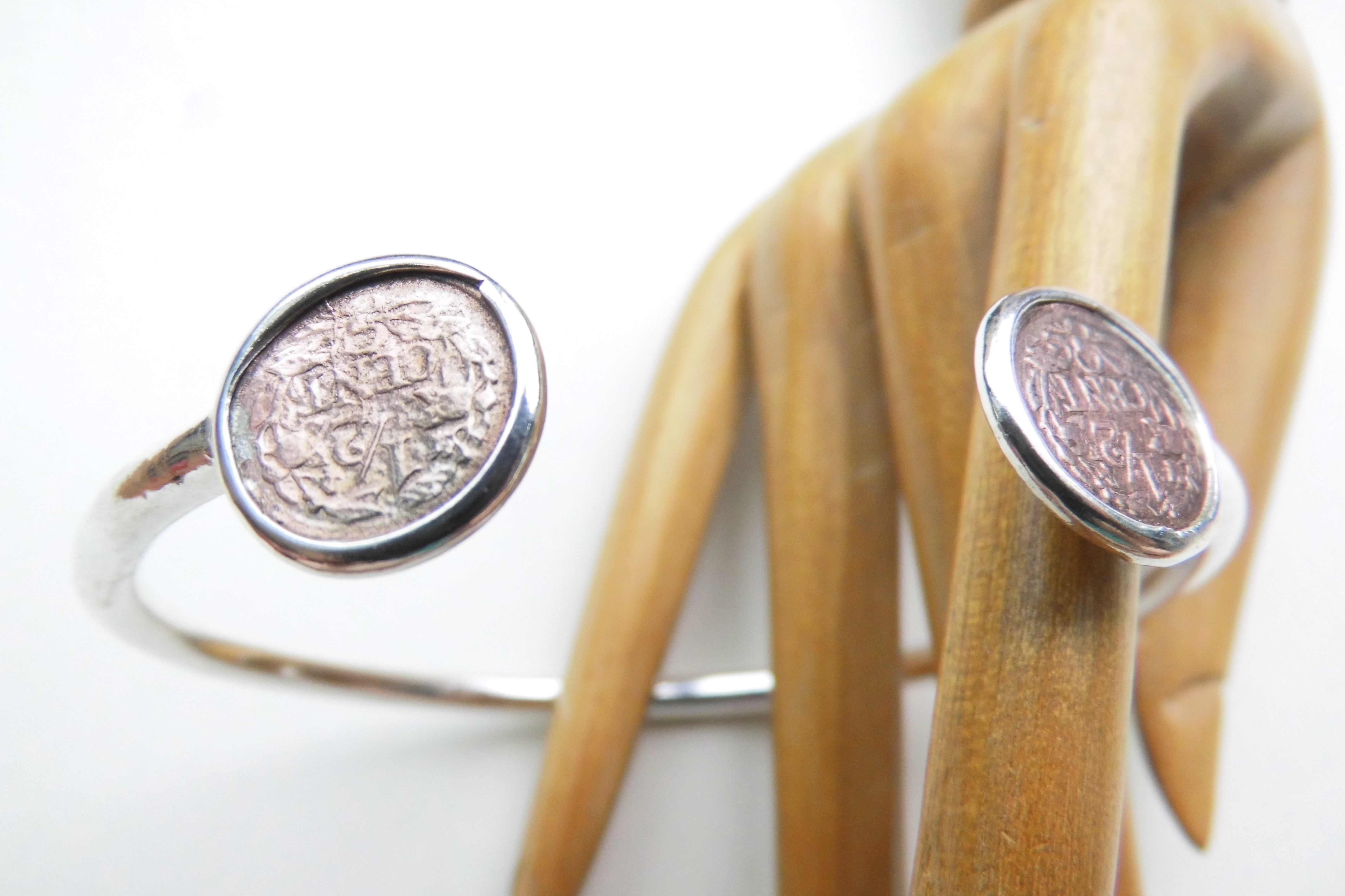 Zilveren halve cent boei armband.