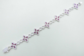 Zilveren rode steentjes klaver 4 bracelet.