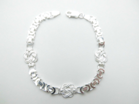 Zilveren platte konings bracelet met mattenklopper.