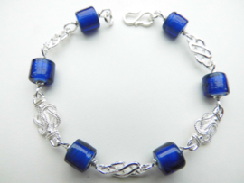 Zilveren mattenklopper/payet blauwe ingi boca kralen bracelet.