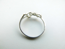 Zilveren love ring.