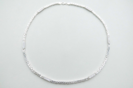 Zilveren konings ketting met witte zirkonia steentjes buis.