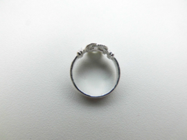 Zilveren baby mattenklopper ring.