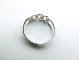 Zilveren schakels ring.