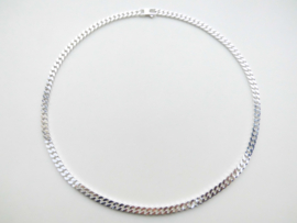 Zilveren cuban ketting.