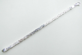 Zilveren konings bracelet.