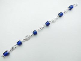 Zilveren mattenklopper/payet blauwe ingi boca kralen bracelet.