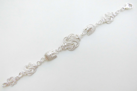 Zilveren mattenklopper-indiaan bracelet.