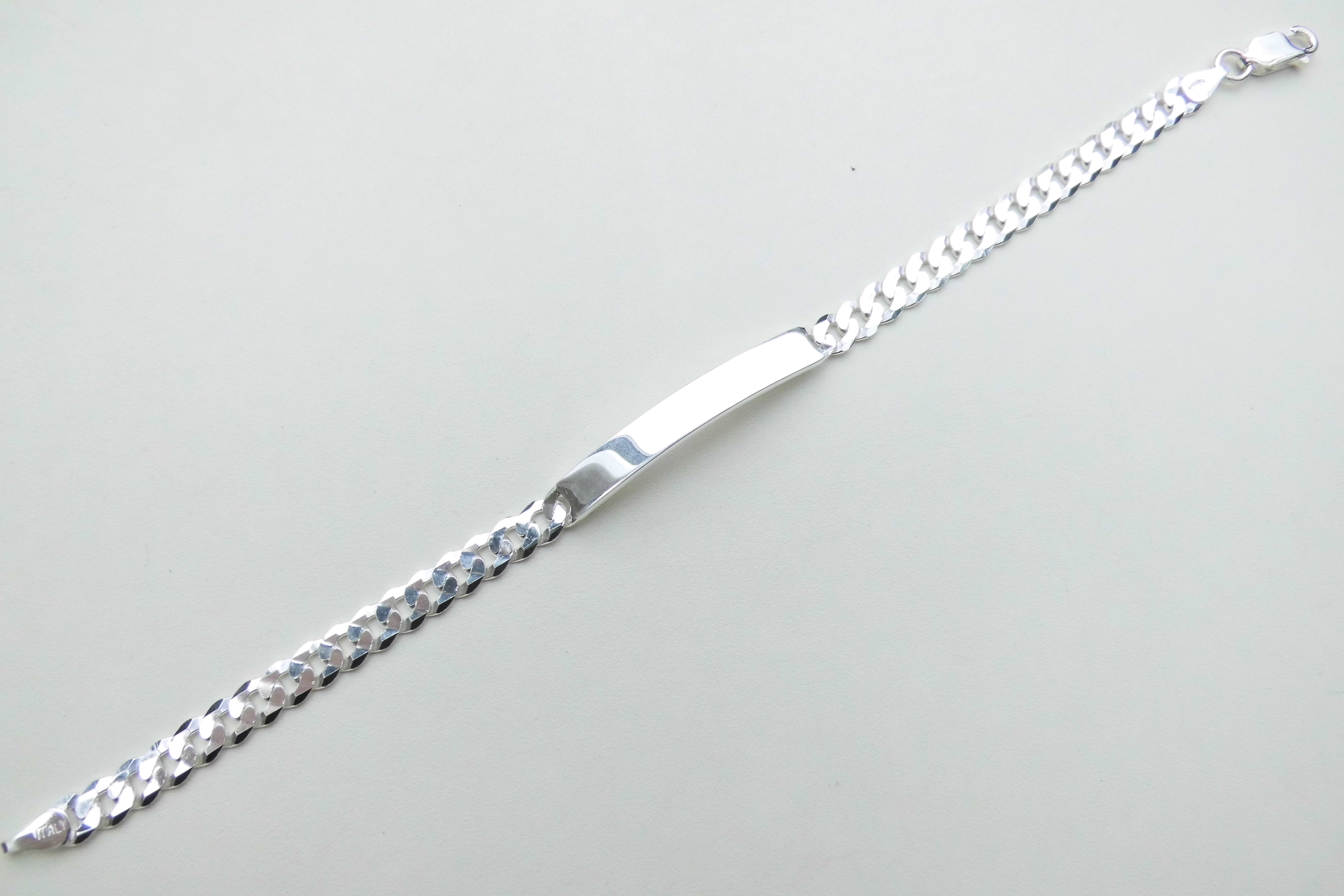 Zilveren plaatband bracelet. (gratis graveren)