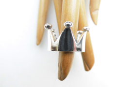 Zilveren kroon ring.