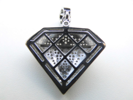 Zilveren diamant hanger met zirkonia steentjes.